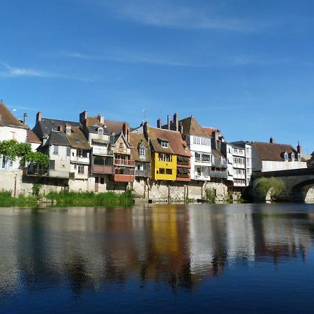 Chalet En Pleine Nature A Orsennes Avec Etang A Proximite, Ideal Pour 6 Personnes Et Animaux Admis - Fr-1-591-170 外观 照片