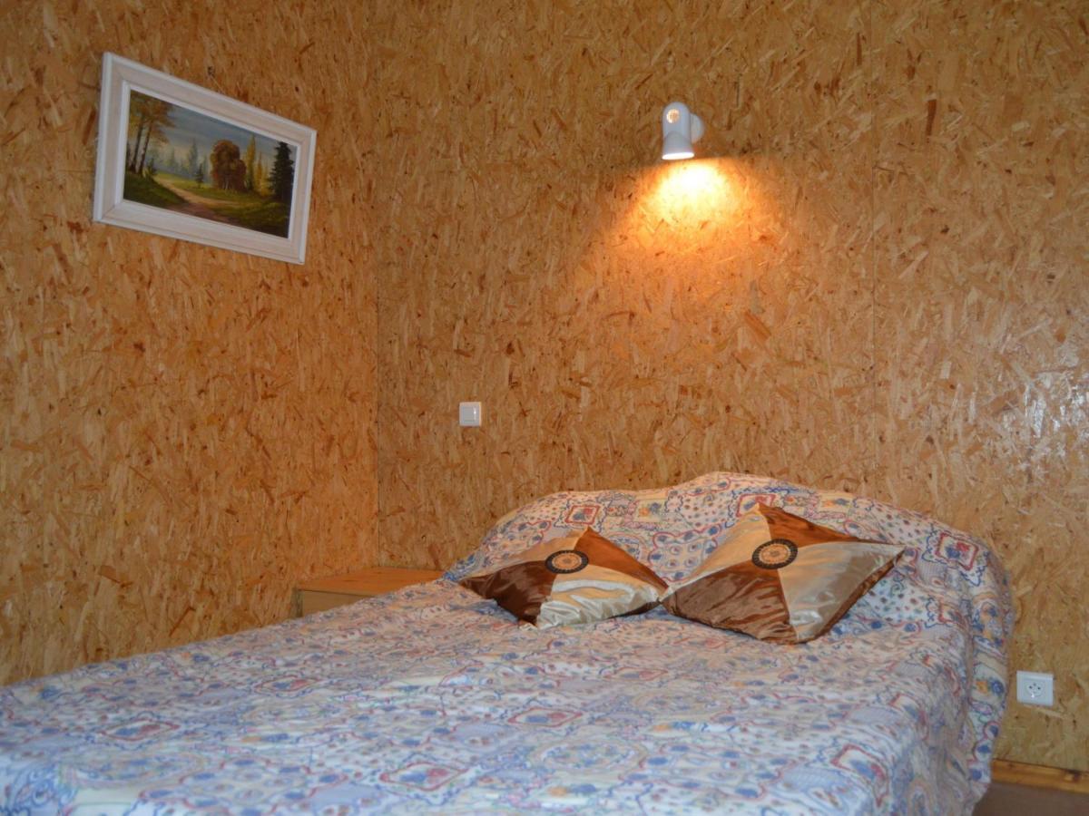 Chalet En Pleine Nature A Orsennes Avec Etang A Proximite, Ideal Pour 6 Personnes Et Animaux Admis - Fr-1-591-170 外观 照片